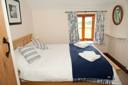holiday bedroom 2